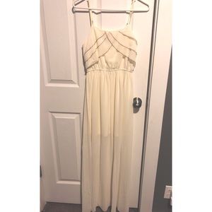 Beautiful white maxi dress!